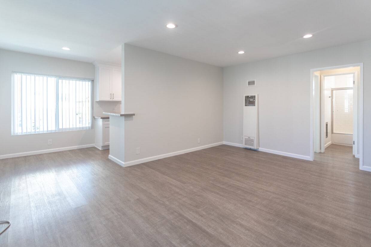 3D Tour - 11424-11428 Killion St