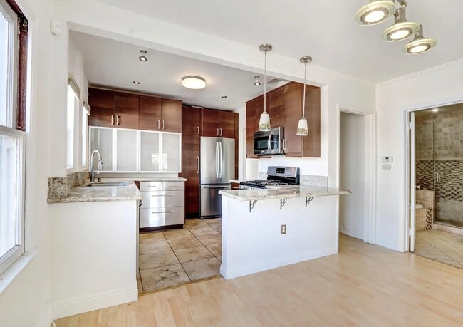 Photo - 2136 7th Ave