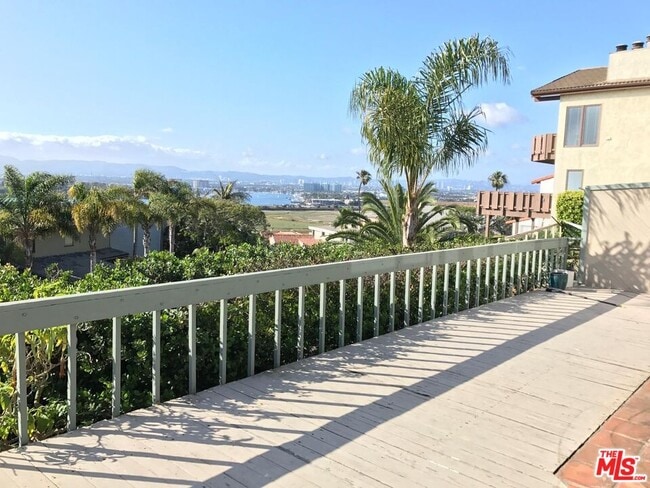 Photo - 241 Rees St Unit A