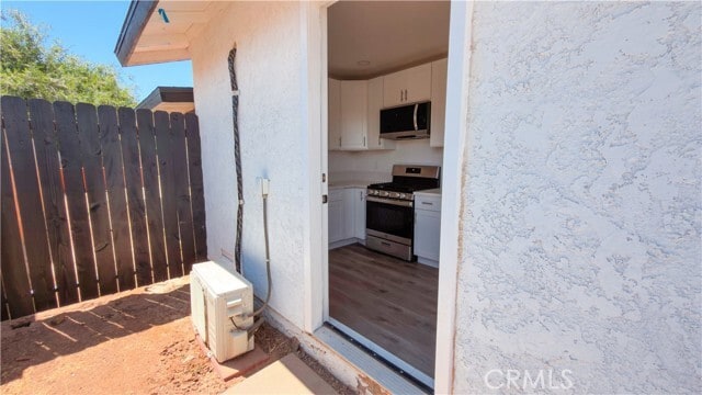 Photo - 45007 Logue Ct