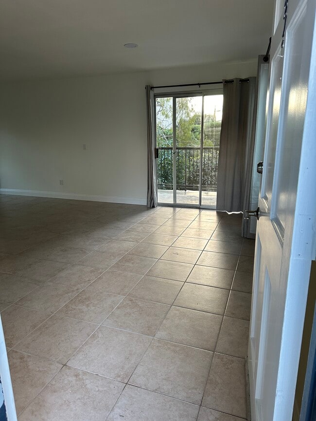 Photo - 242 W Avenida Palizada