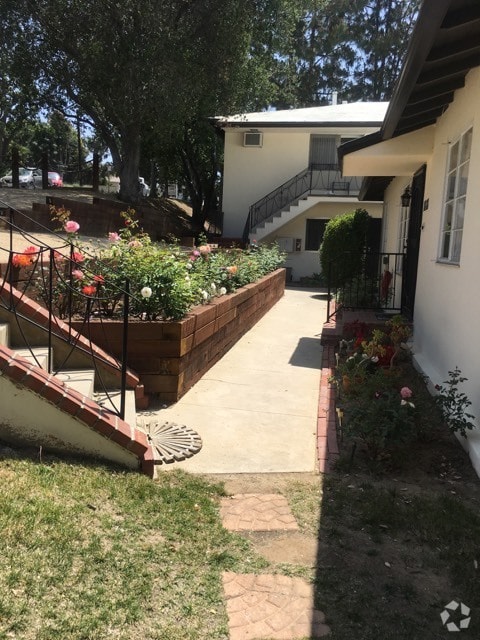 Building Photo - 1820 Verdugo Loma Dr Unit 1820 Rental
