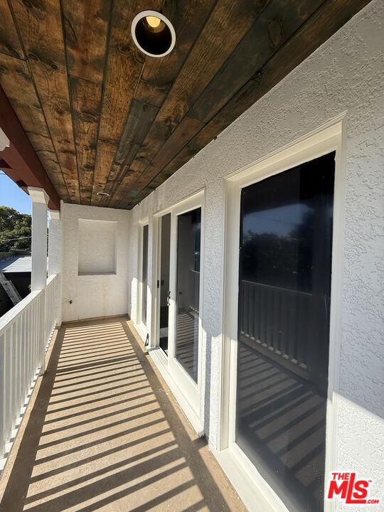 Photo - 2119 Kelton Ave