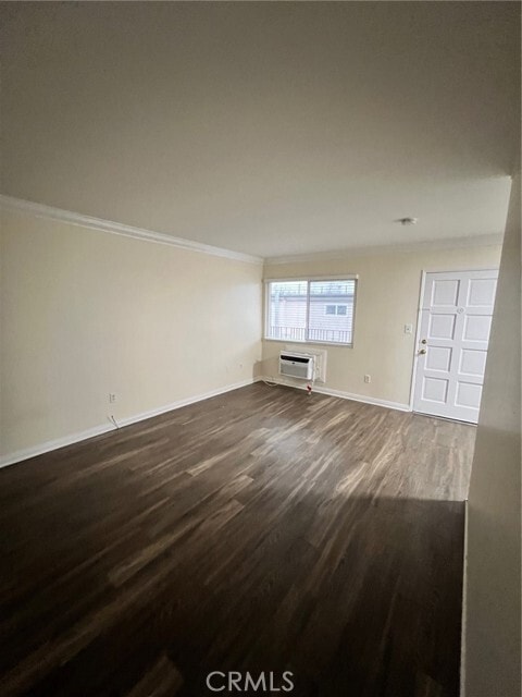 Building Photo - 9107 Gracemont St Unit E