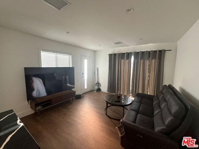 Photo - 8302 Capps Ave