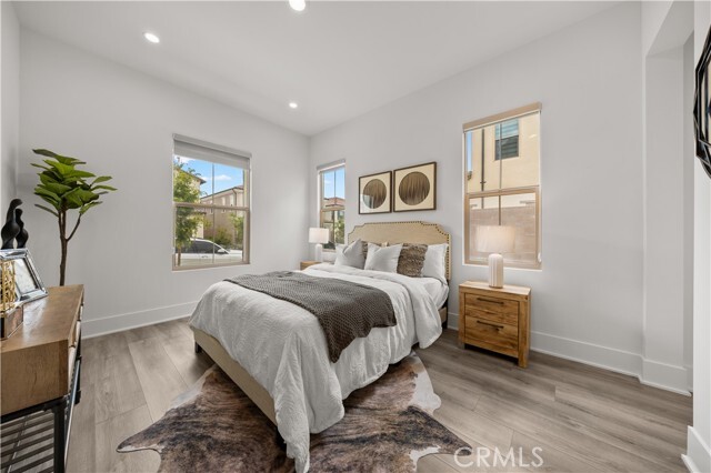 Photo - 59 Longchamp