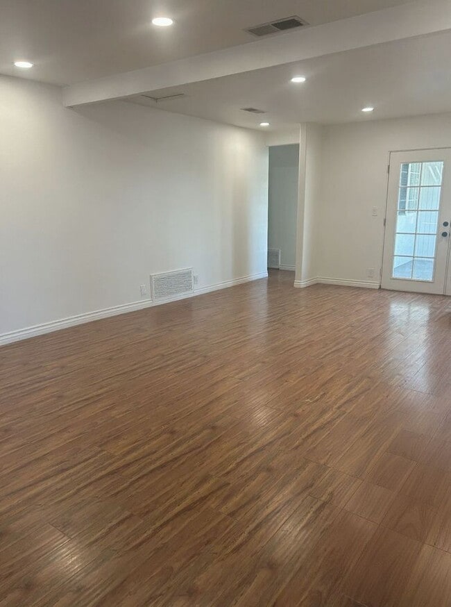 Photo - Stunning 3BD/2BA Corner-Lot Home w/ Relaxing Views – Only $4,495 – Mission Heights