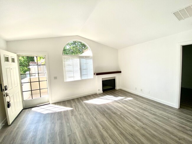 Photo - 2 Bed, 2 Bath upper end unit in Beautiful Rancho Santa Margarita