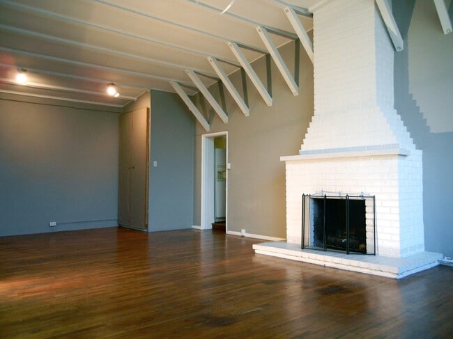 Photo - 921 Westmount Dr Unit 921