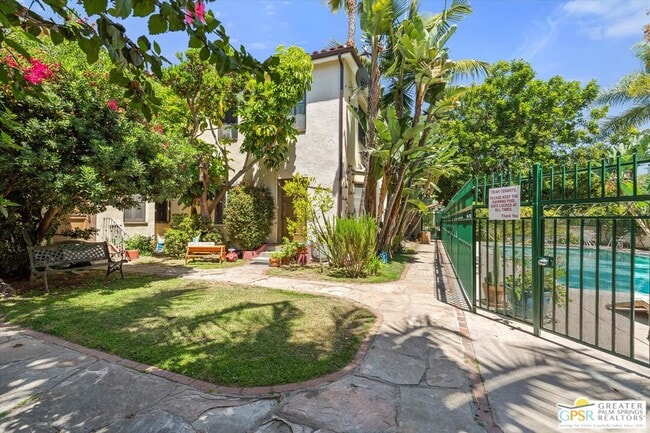 Photo - 1115 S Ogden Dr Unit 1/2