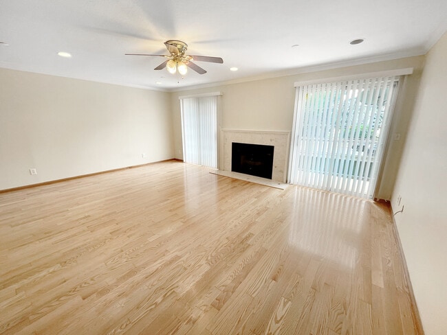 Photo - 379 N Mentor Ave