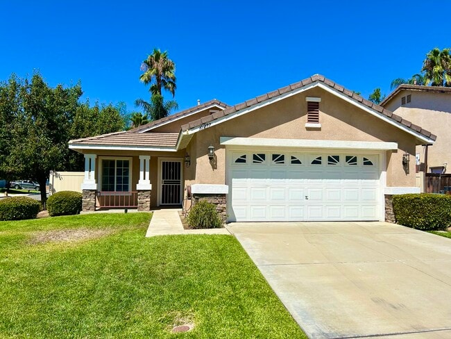 Building Photo - 30277 Twain Dr