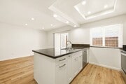 Photo - Remodeled 3bd/2.5bath steps from beaches, Racetrack, and Cedros Design district