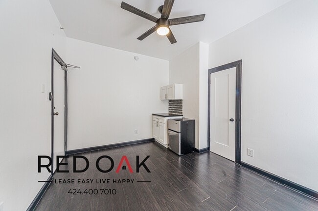 Photo - 5849 Sunset Blvd Unit 323