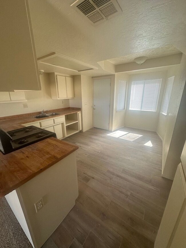 Photo - 21335 Bear Valley Rd Unit 2