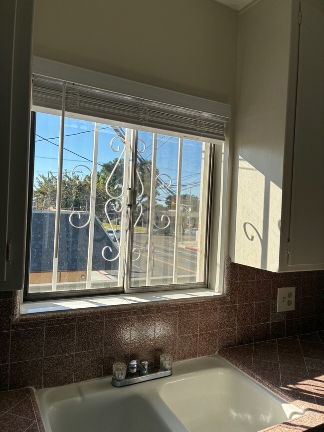 Photo - 9412 1/2 Flower St Unit 9412 flower st