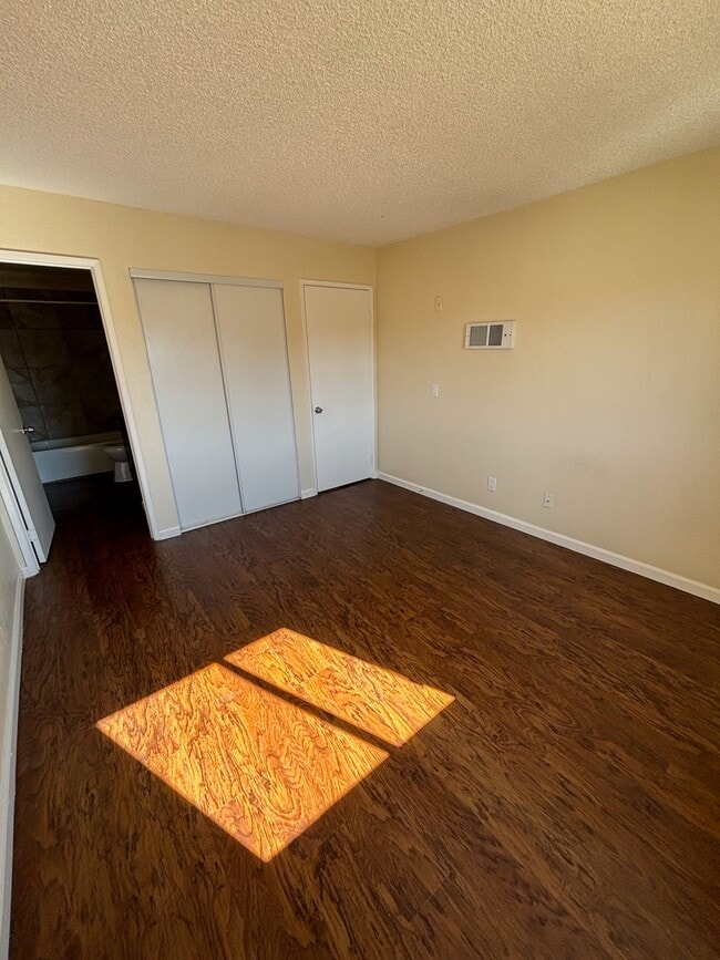 Photo - Park View Apartments