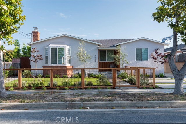 Building Photo - 3834 W 111th Pl