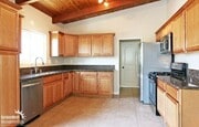 Photo - Spacious 2Bdm 2Ba Home in Cardiff – Walkin...