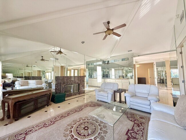 Photo - AVAILABLE NOW!! GORGEOUS 3 Bedroom 3 Bathroom Condo with Lake Views in Rancho Mirage!