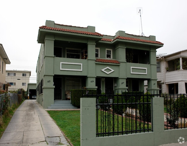 Building Photo - 513 N HELIOTROPE DR