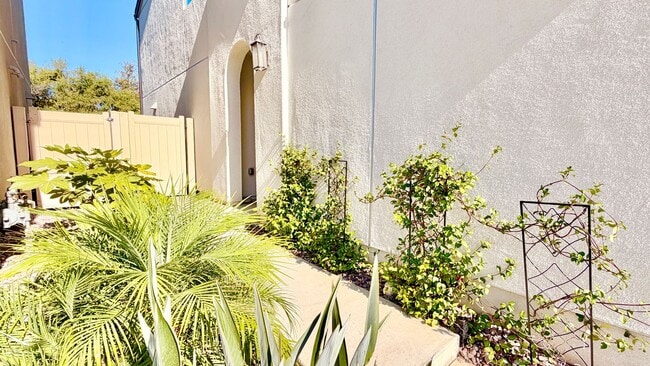 Photo - Wonderful Newer Construction Two-Story Home in The Citro Community of Fallbrook, complete with Co...