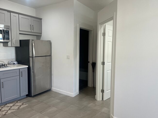 Photo - 10500 Hayvenhurst Ave