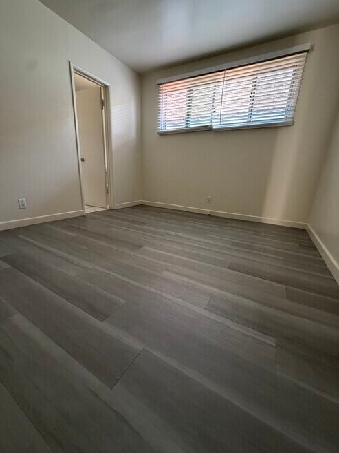 Photo - 733 Pier Ave