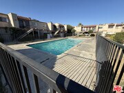 Photo - 2411 W Acacia Ave