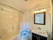 Photo - 908 G St