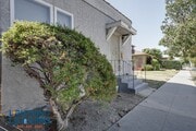 Photo - 6415 S Van Ness Ave Condo Unit 7D