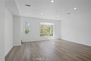 Photo - 105 Citysquare Townhome