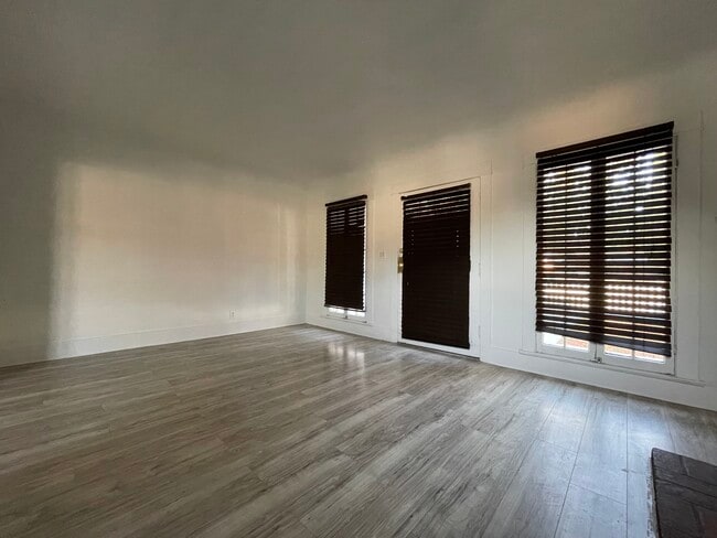Building Photo - 3346 La Clede Ave Rental