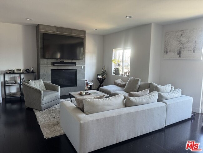 Photo - 1739 S Barrington Ave