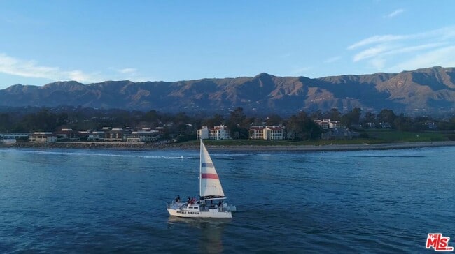 Photo - 1214 Shoreline Dr