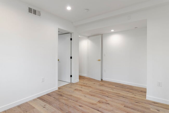 Photo - 10821 Hartsook St