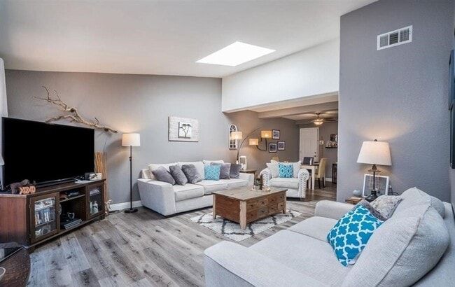 Photo - 2 Bedroom 2.5 Bathroom Townhome in Imperial Beach available NOW