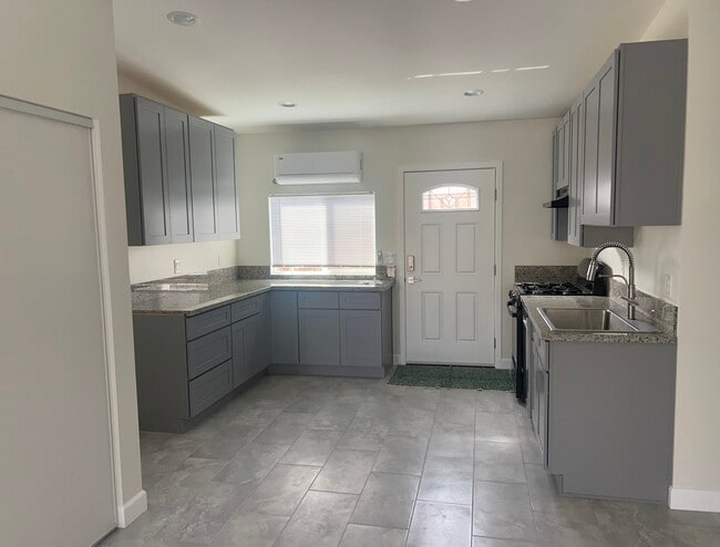 Photo - 8418 Stewart and Gray Rd