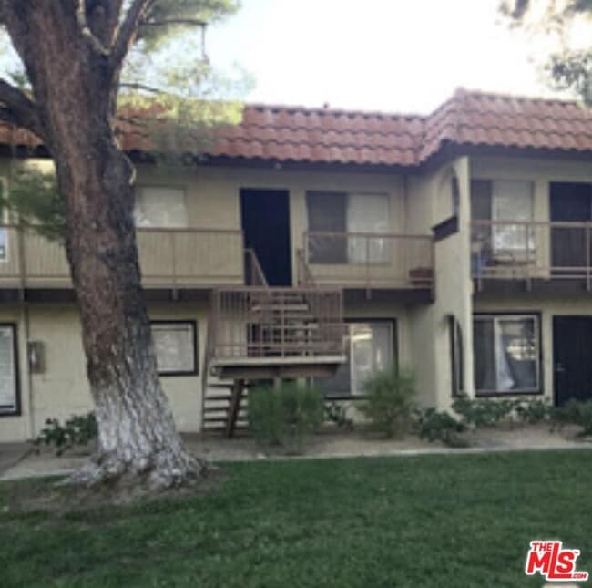 Building Photo - 9647 Spyglass Ave Unit 24