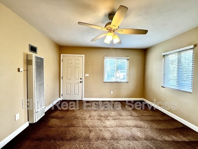 Photo - 9124 Rosedale Dr