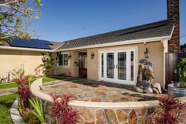 Photo - 8562 Sandy Hook Dr