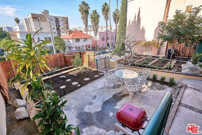 Photo - 826 S Park View St