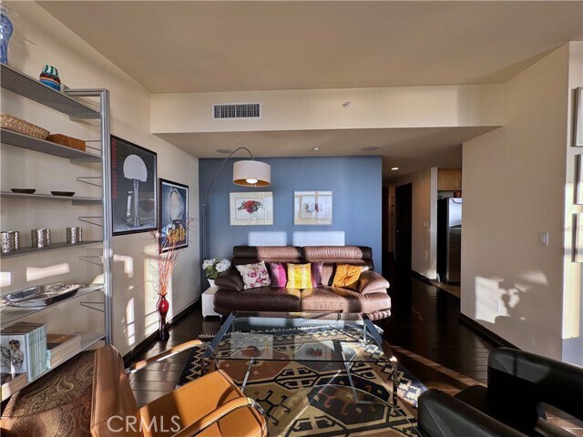 Photo - 400 W Ocean Blvd