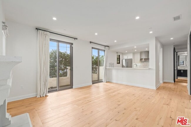 Photo - 10647 Ashton Ave Unit 203