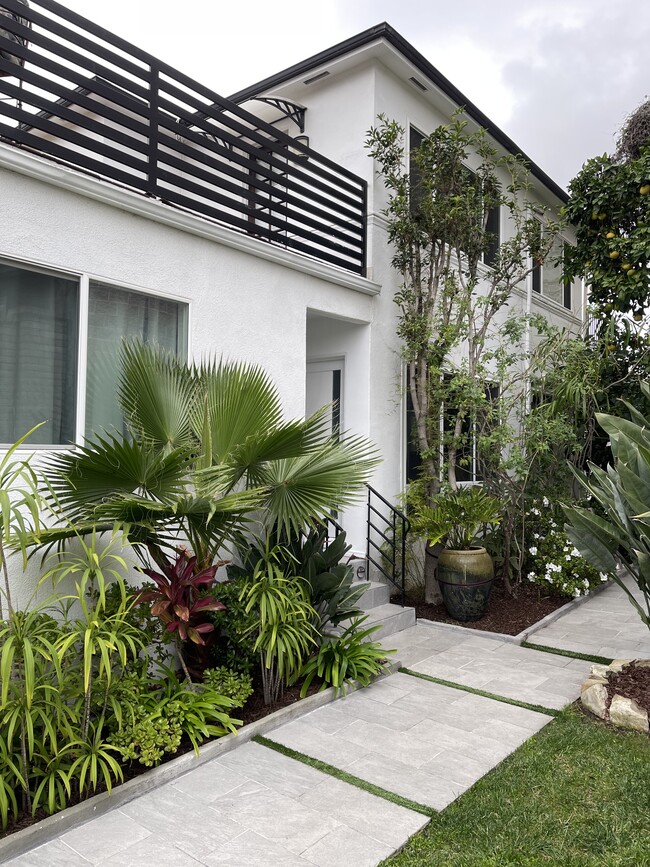 Photo - 10917 Ayres Ave Unit Sam