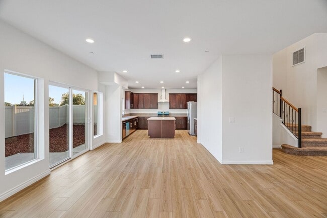 Photo - 4 Bedroom house with view