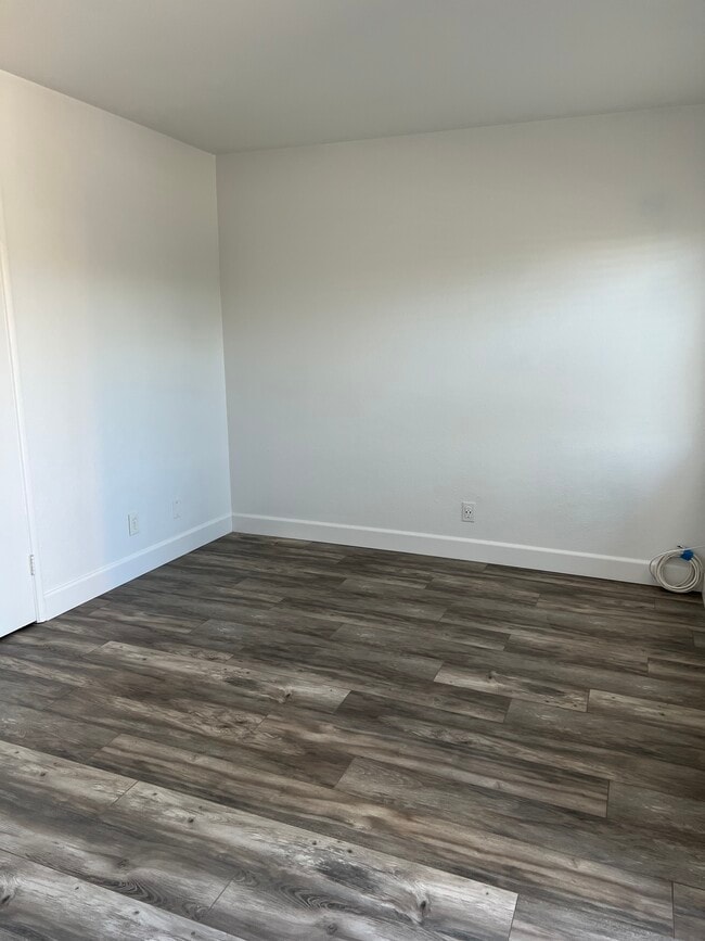 Building Photo - 429 W Ramona Dr Unit 429 W Ramona Dr Rialto