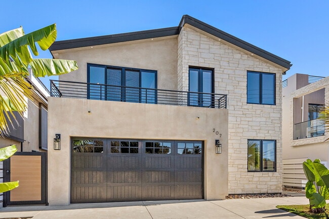 Photo - 207 W Avenida San Antonio