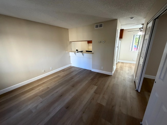 Photo - 360 N San Antonio Ave Unit Duplicate of B