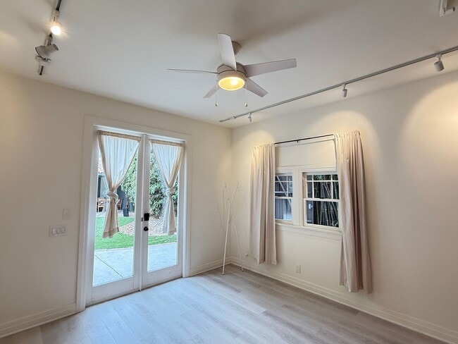 Photo - ***Charming One Bedroom in Venice*** Unit 708 6th Ave